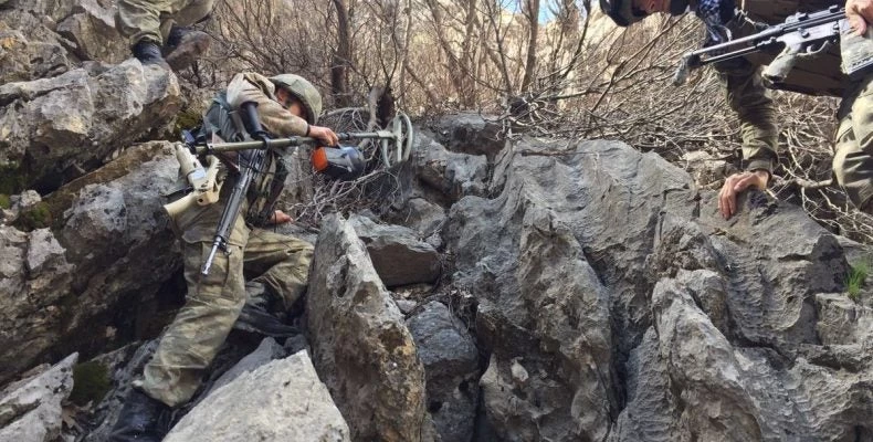 Ερχεται νέο μακελειό – Η Δύση κρύβεται: Νέες επιχειρήσεις της Τουρκίας κατα των Κούρδων στο Β. Ιράκ